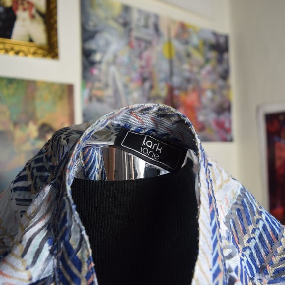 LARK LANE sheer lightweight blue pattern button-up - Picture 8 of 9